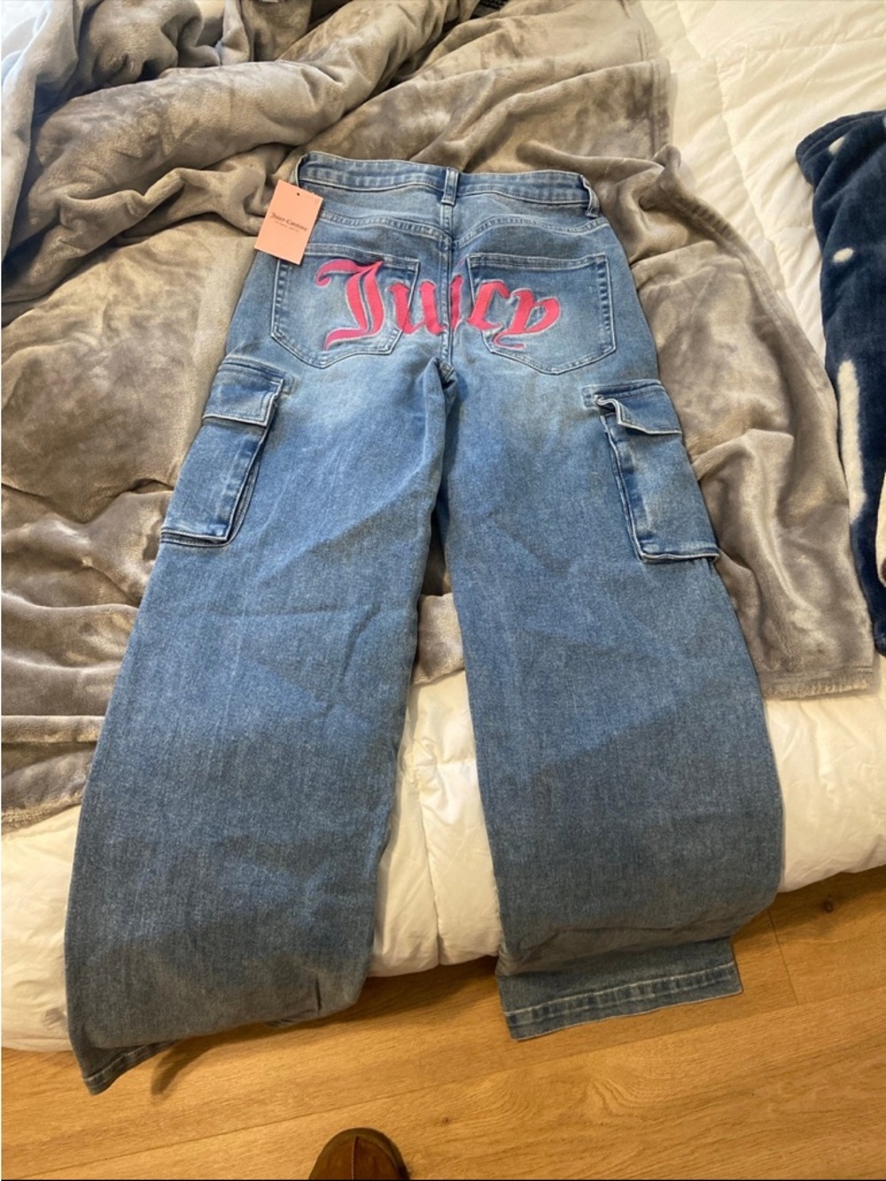Juicy Couture Wide-Leg Denim Jeans with Pink Back Logo